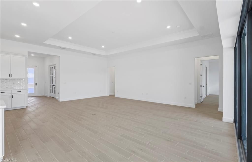 Empty room, Interior, Recessed Lighting, Wood Texture Flooring