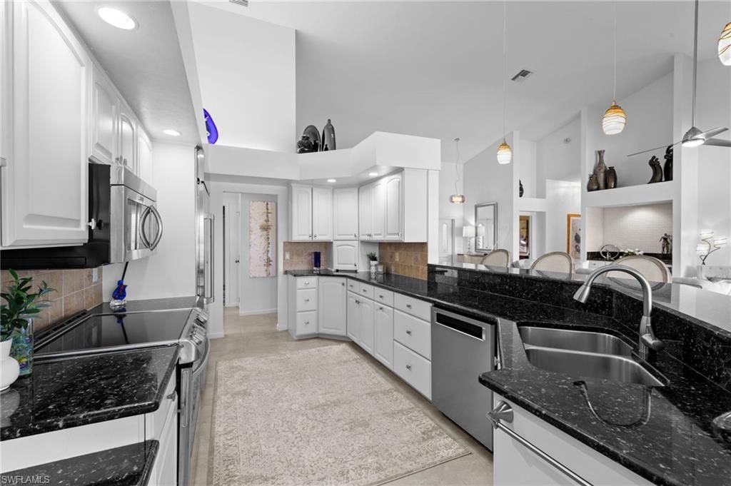 Interior, Kitchen, Pendant Lights, Recessed Lighting