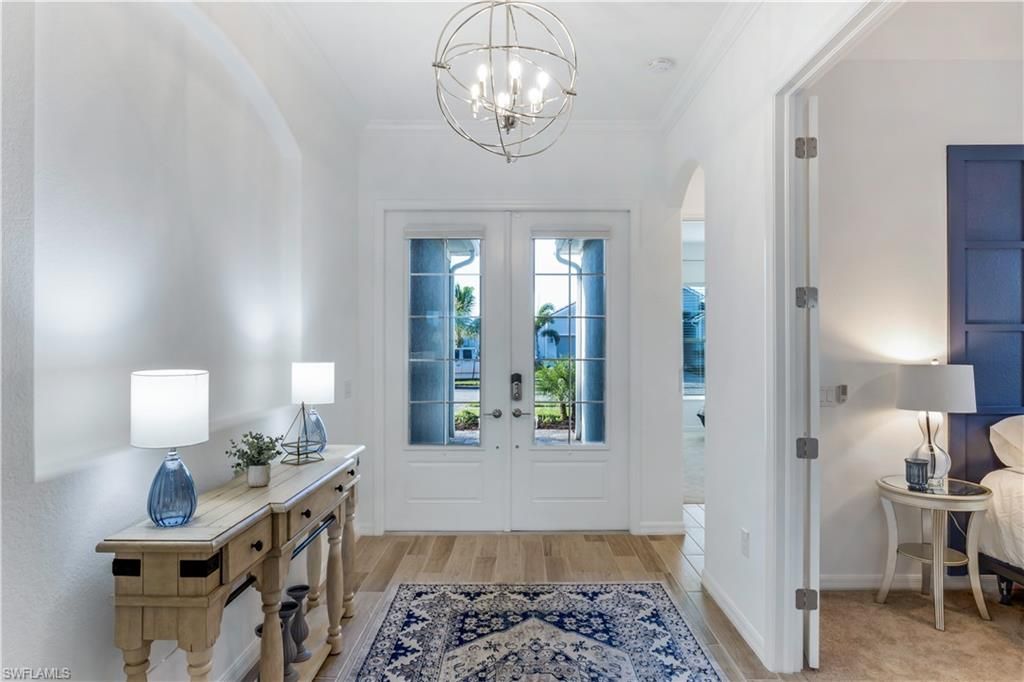 Chandelier, Interior, Wood Texture Flooring