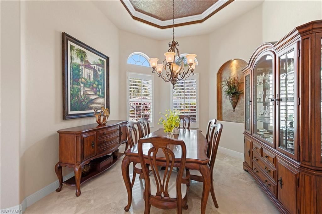 Chandelier, Dining room, Interior