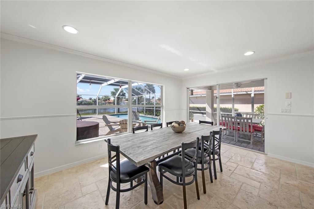 Dining room, Interior, Recessed Lighting