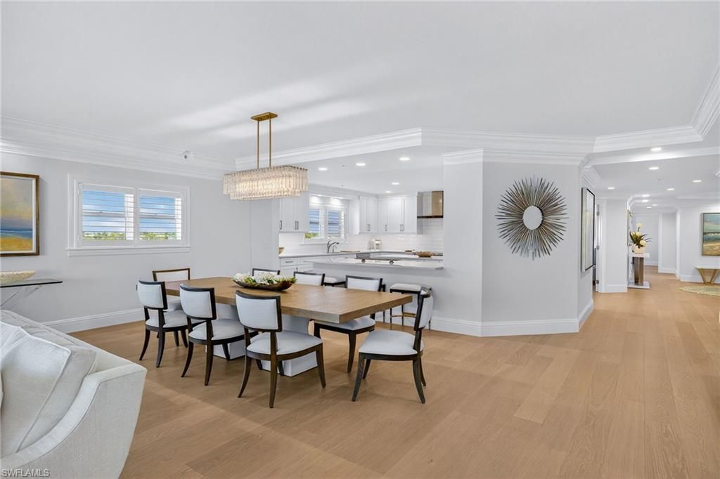 Chandelier, Dining room, Interior, Kitchen, Recessed Lighting, Wood Texture Flooring