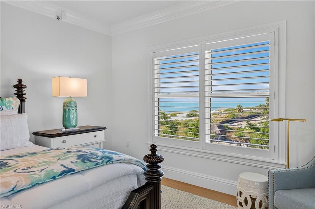 Bedroom, Interior, Water, Wood Texture Flooring