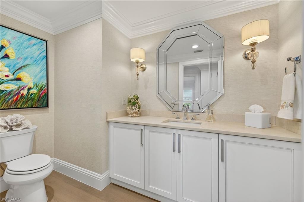 Bathroom, Interior, Recessed Lighting, Wood Texture Flooring