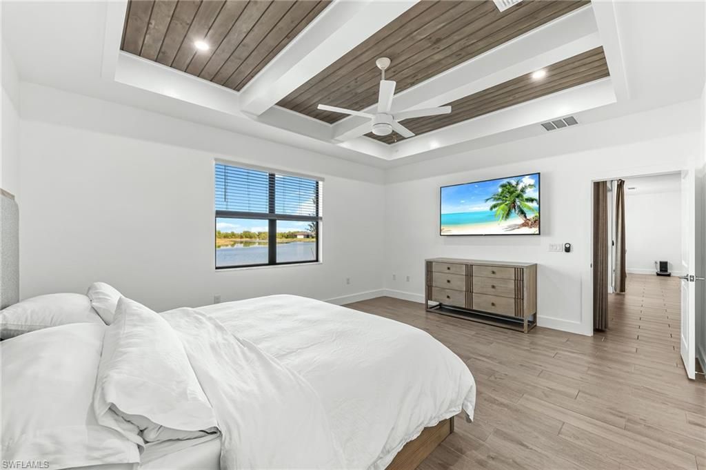 Bedroom, Interior, Recessed Lighting, Wooden Ceilings, Wood Texture Flooring