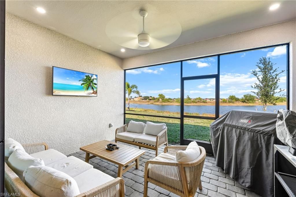 Interior, Living room, Recessed Lighting, Water