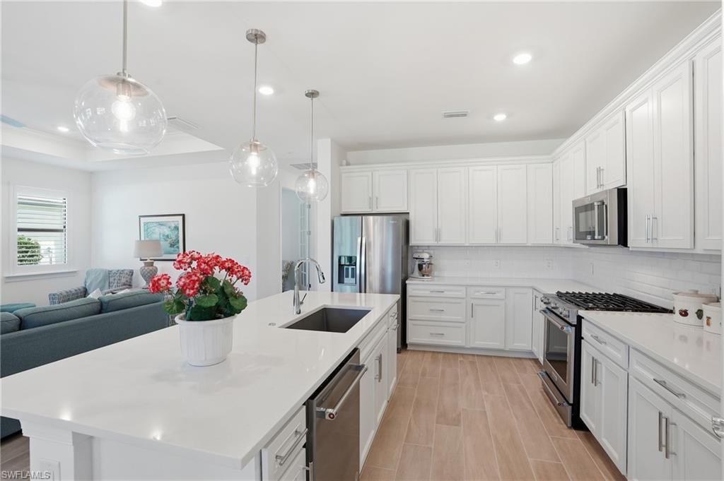 Interior, Kitchen, Living room, Pendant Lights, Recessed Lighting, Stainless Steel Appliances, Wood Texture Flooring