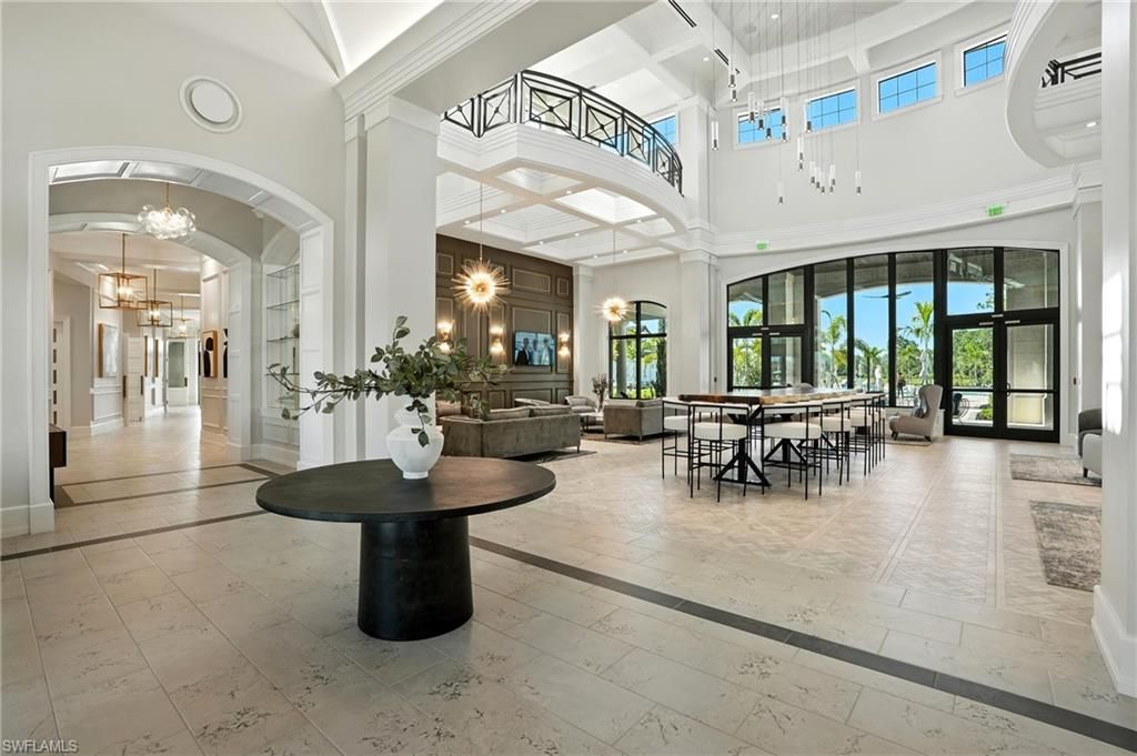 Chandelier, Dining room, Interior, Living room, Pendant Lights