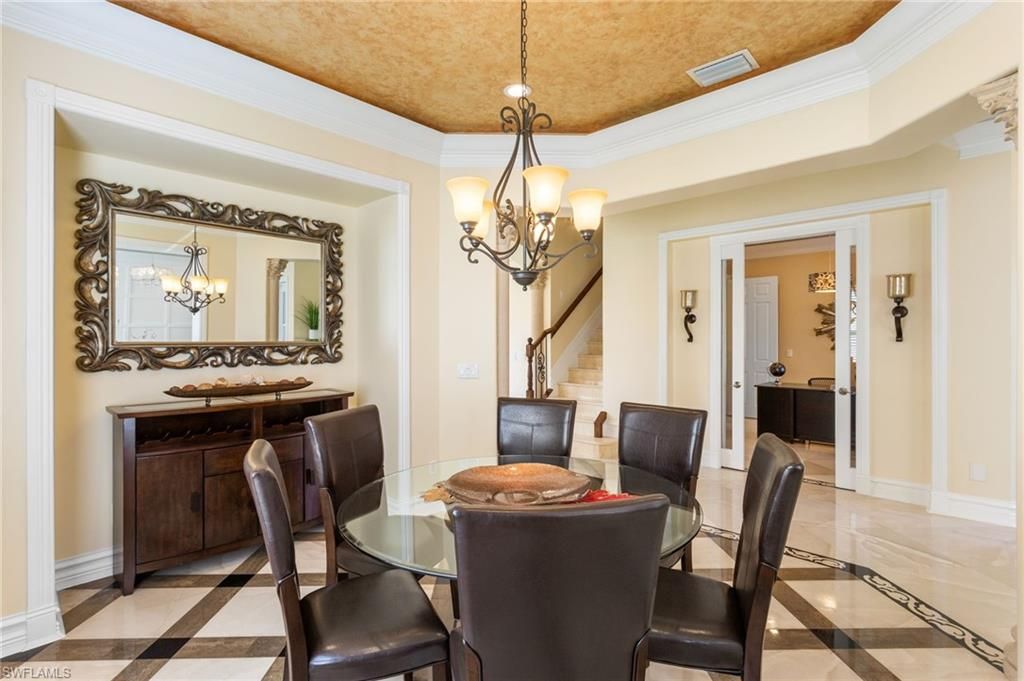 Chandelier, Dining room, Interior, Pendant Lights