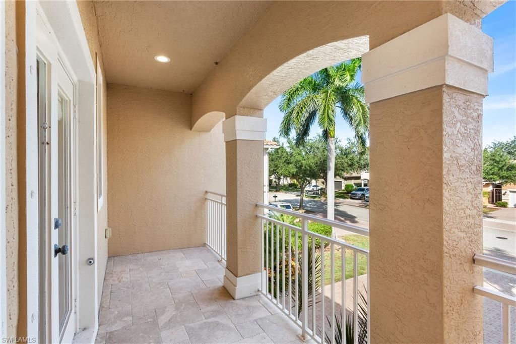 Exterior, Recessed Lighting