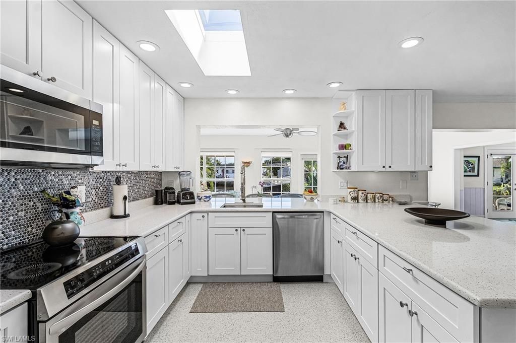 Glass Ceilings, Interior, Kitchen, Recessed Lighting, Stainless Steel Appliances