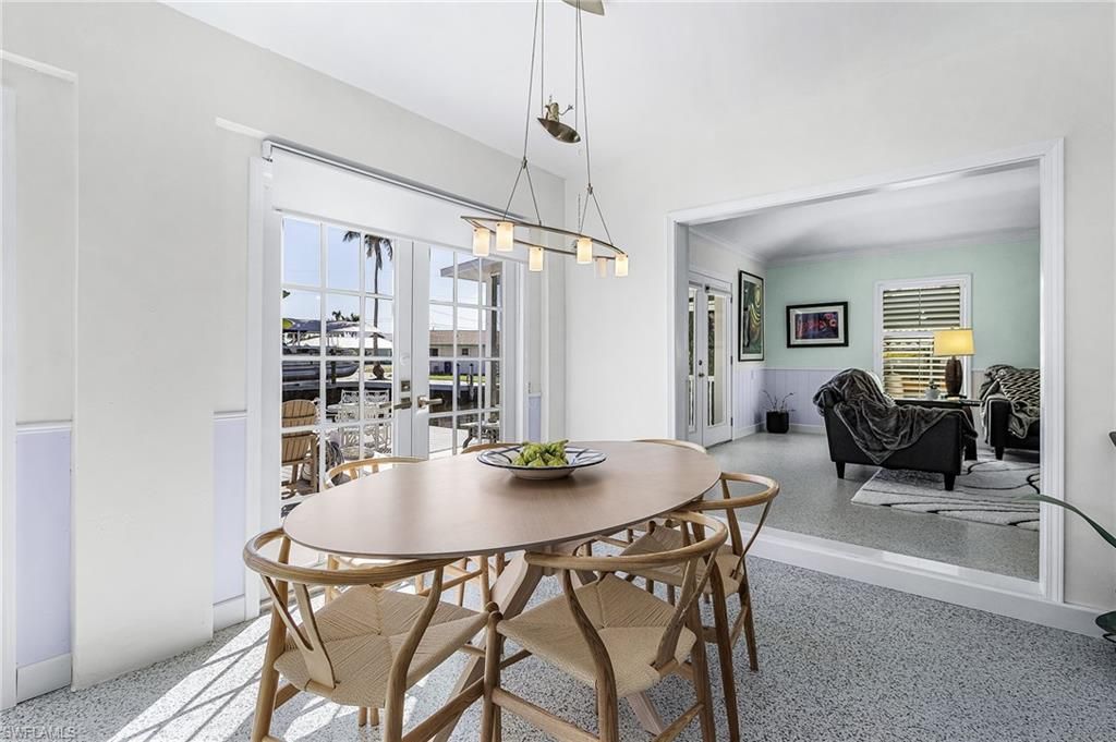 Dining room, Interior, Pendant Lights