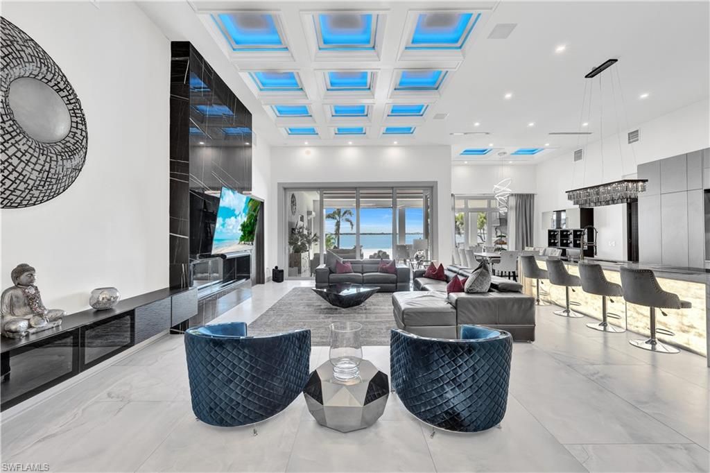 Interior, Kitchen, Living room, Marble, Pendant Lights, Recessed Lighting, Water