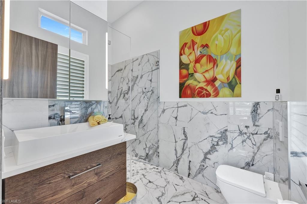 Bathroom, Interior, Marble, Marble Walls