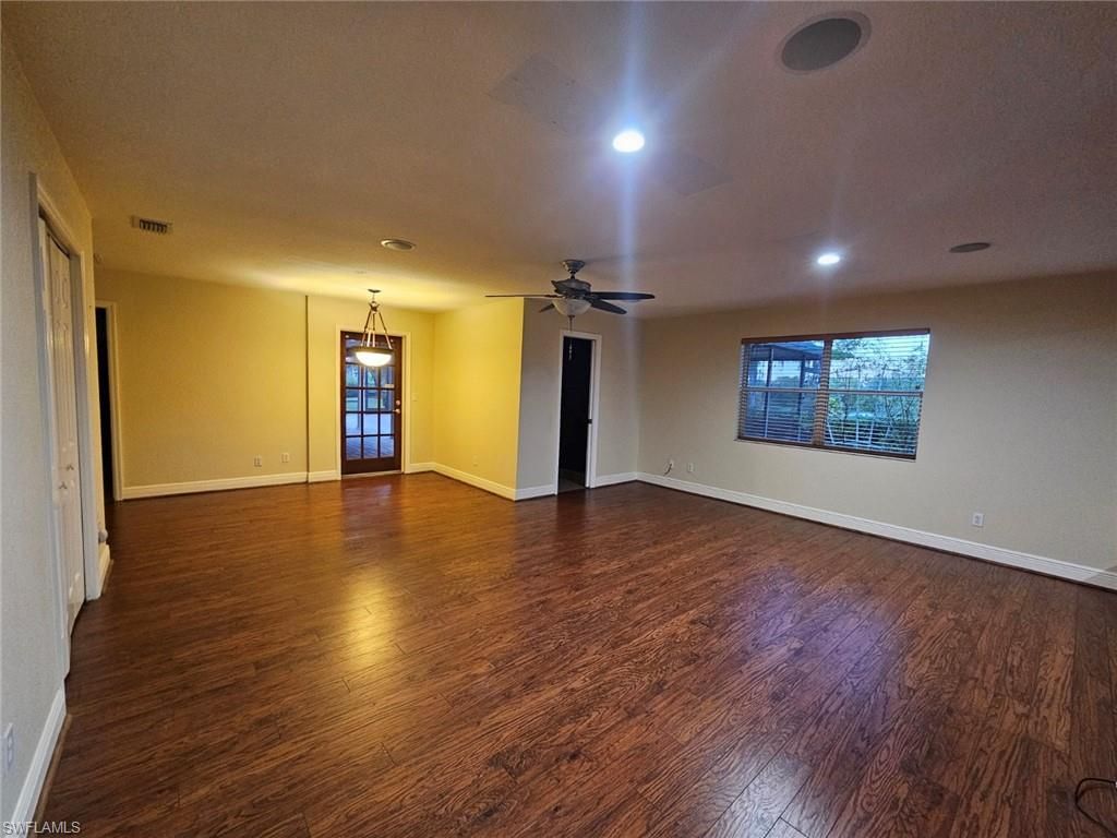 Empty room, Interior, Pendant Lights, Recessed Lighting, Wood Texture Flooring