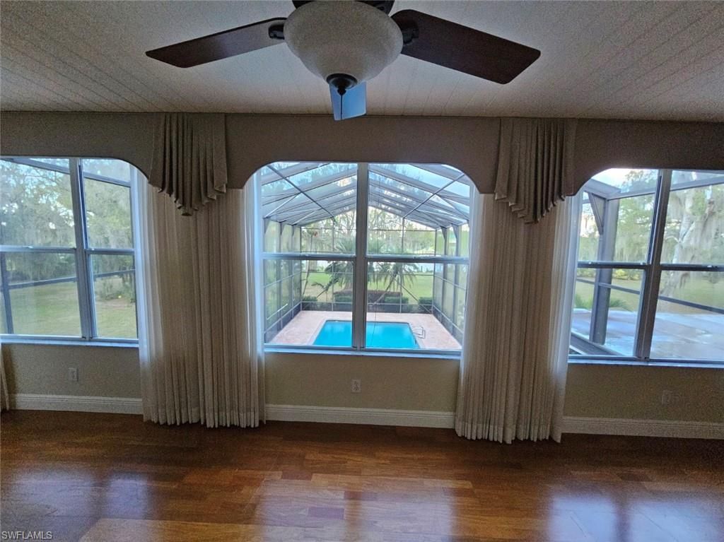 Interior, Sun Room, Wood Texture Flooring