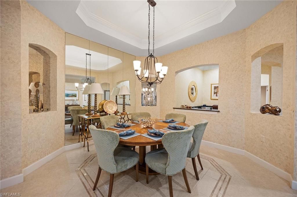 Chandelier, Dining room, Interior, Pendant Lights