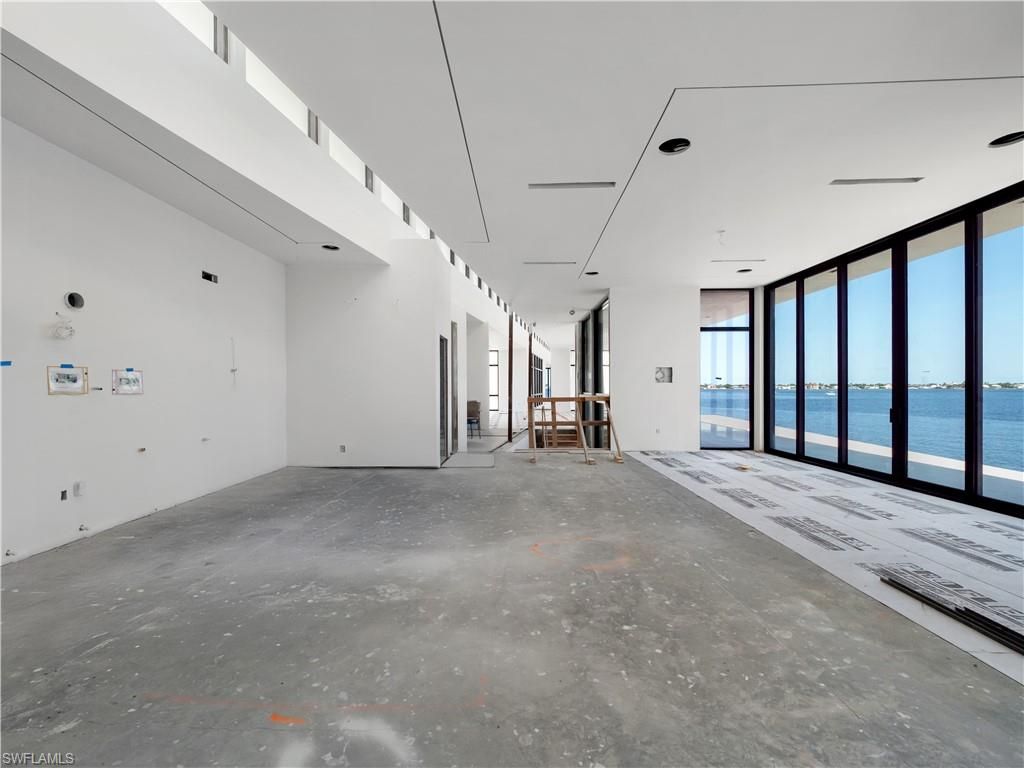 Empty room, Interior, Recessed Lighting, Water