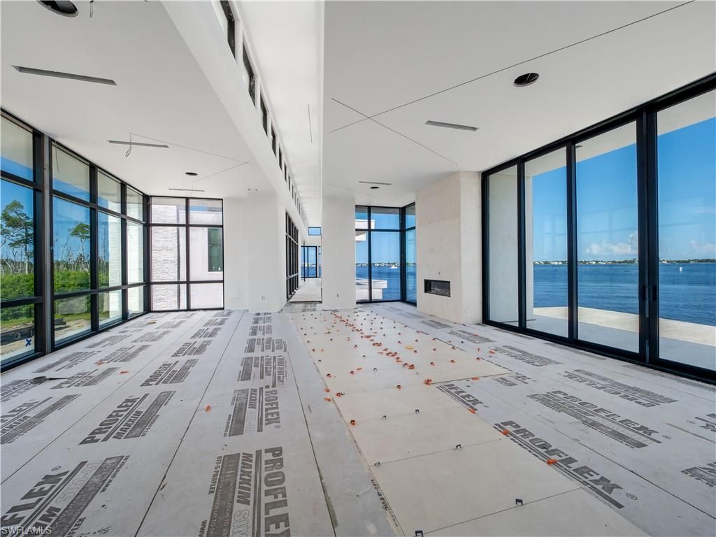 Empty room, Interior, Recessed Lighting, Water