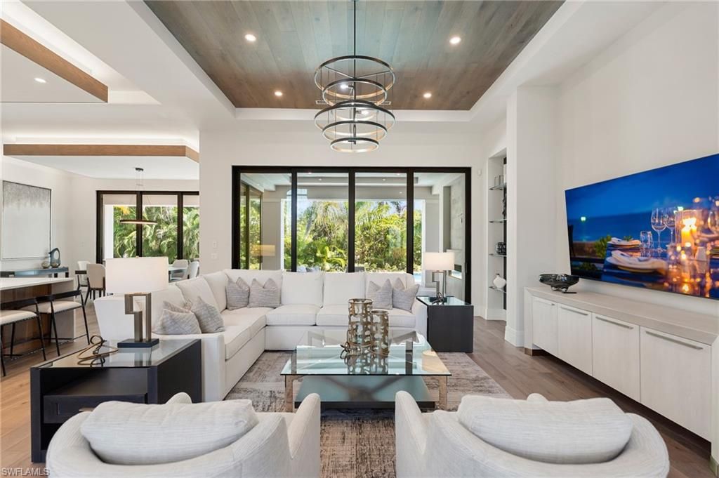 Interior, Living room, Pendant Lights, Recessed Lighting, Wooden Ceilings, Wood Texture Flooring