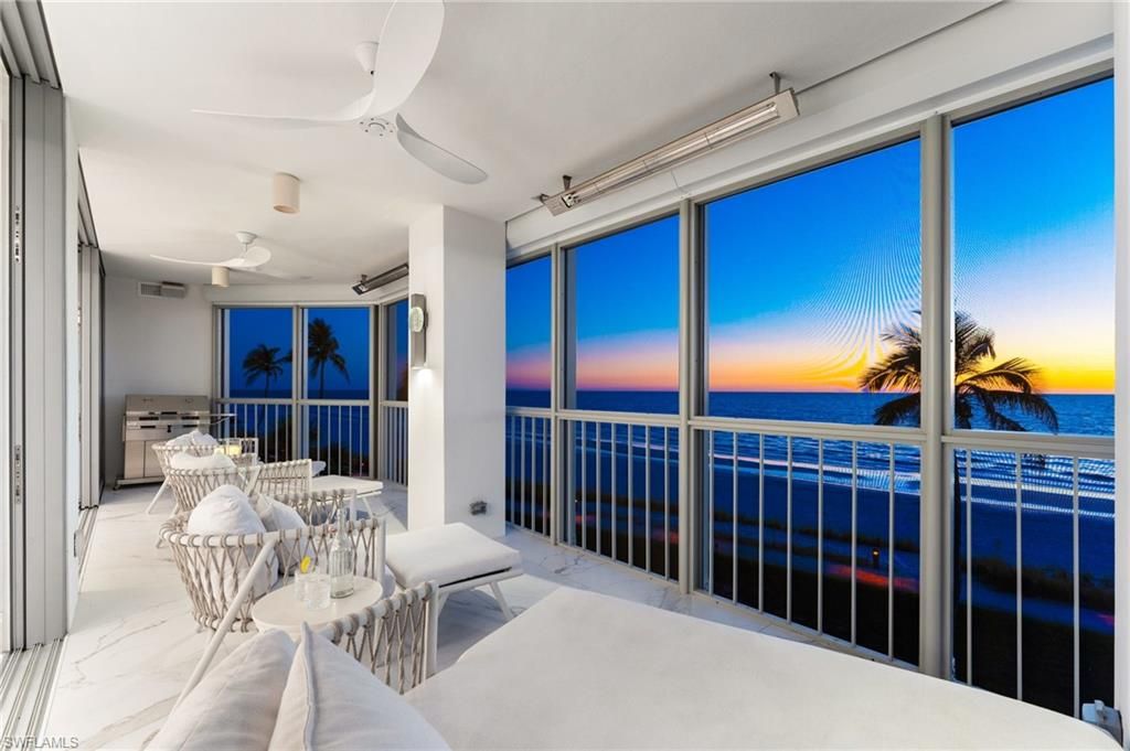 Interior, Sun Room, Water
