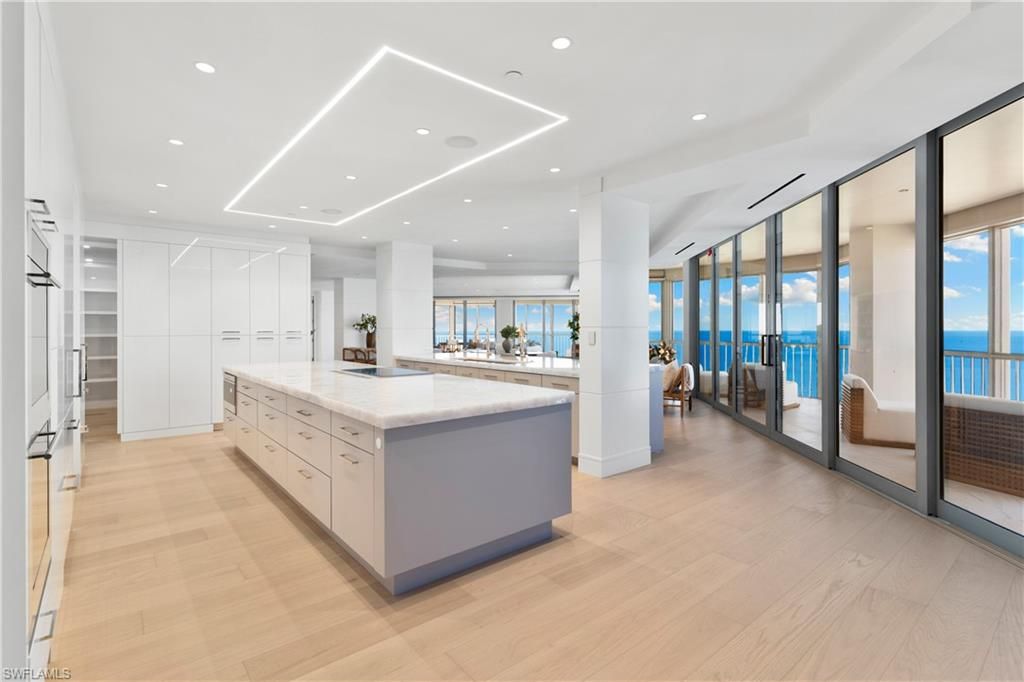 Interior, Kitchen, Recessed Lighting, Water, Wood Texture Flooring