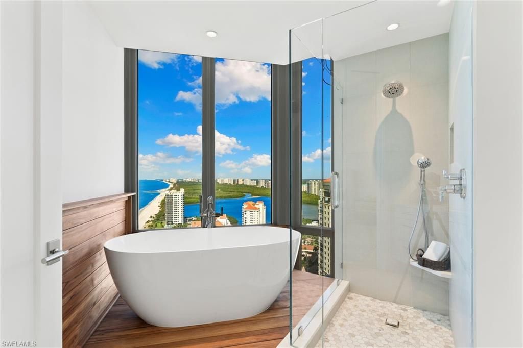 Bathroom, Free Standing Baths, Glass Shower, Interior, Recessed Lighting, Water