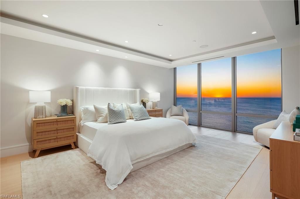 Bedroom, Interior, Recessed Lighting, Water, Wood Texture Flooring