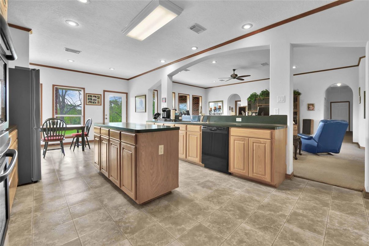Dining room, Interior, Kitchen, Recessed Lighting