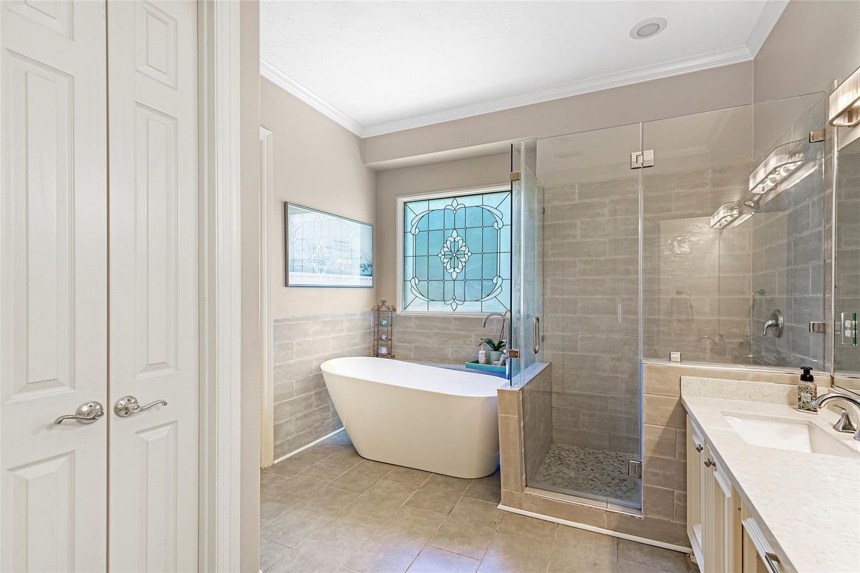 Bathroom, Dual Sink Vanities, Free Standing Baths, Glass Shower, Interior