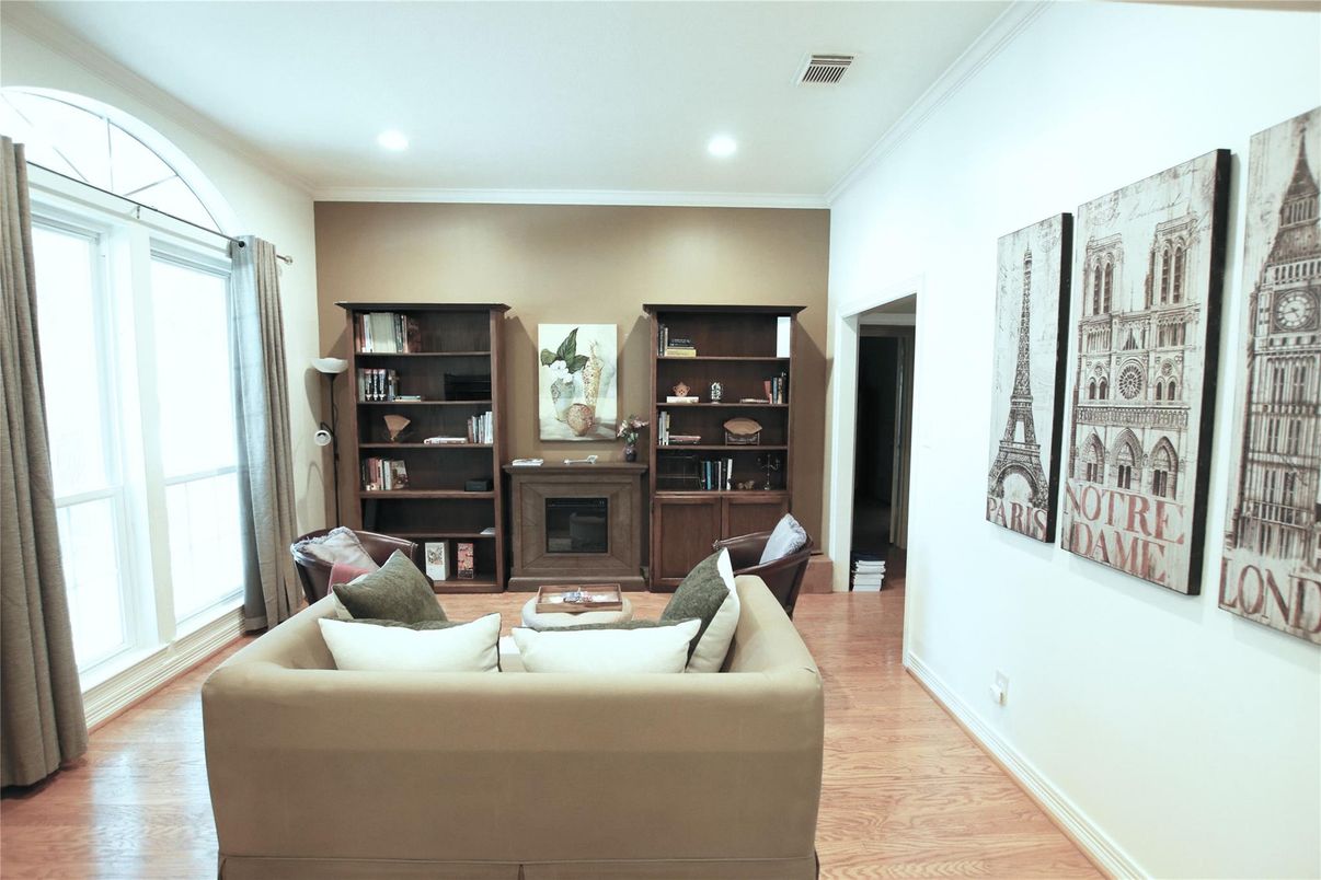 Fireplace, Interior, Living room, Recessed Lighting, Wood Texture Flooring