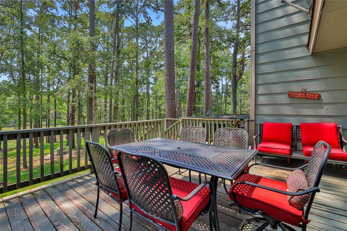 Exterior, Wood Texture Flooring