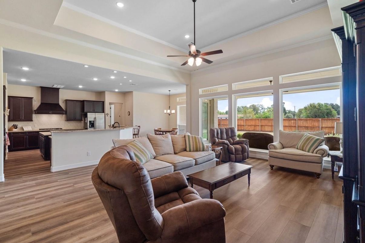 Dining room, Interior, Kitchen, Living room, Pendant Lights, Recessed Lighting, Stainless Steel Appliances, Wood Texture Flooring