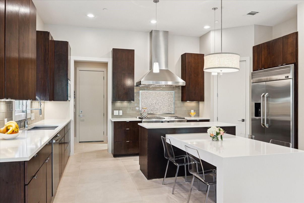 Interior, Kitchen, Pendant Lights, Recessed Lighting, Stainless Steel Appliances