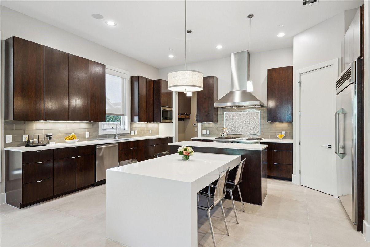 Interior, Kitchen, Pendant Lights, Recessed Lighting, Stainless Steel Appliances