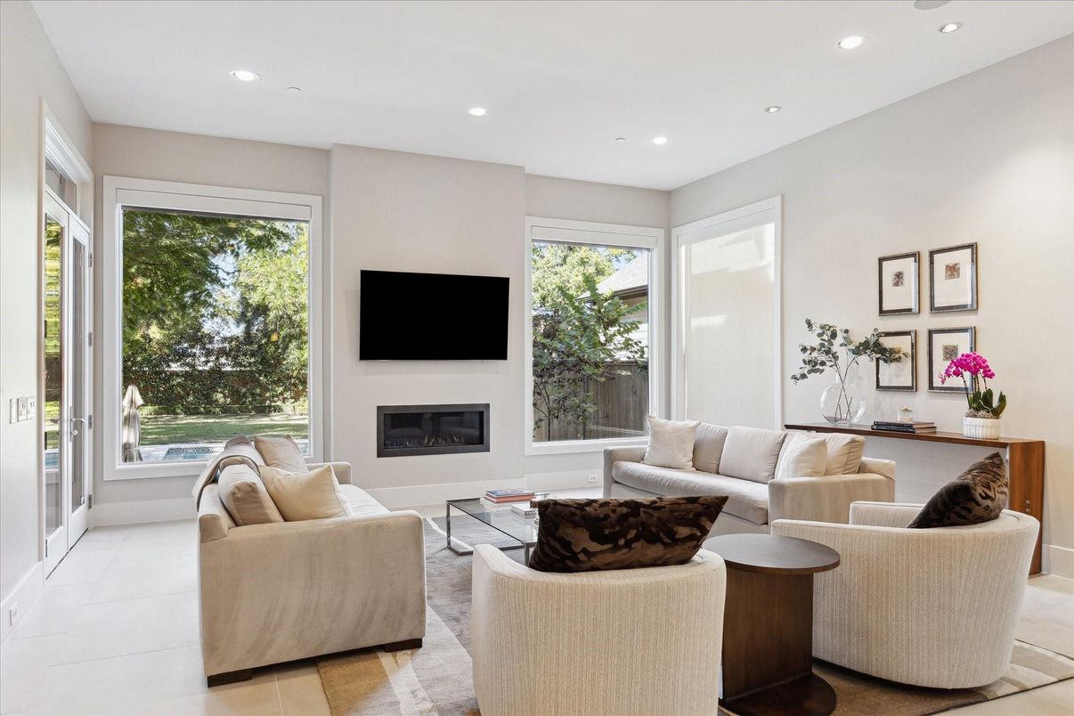 Fireplace, Interior, Living room, Recessed Lighting