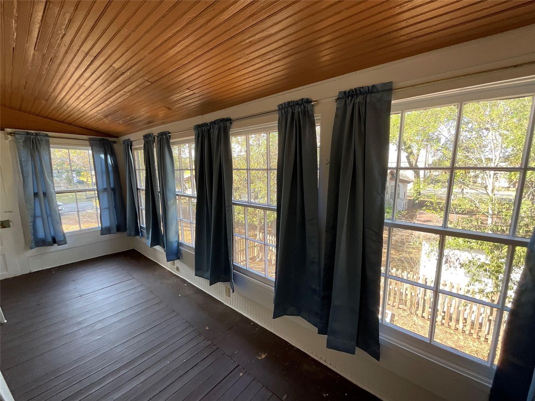 Empty room, Interior, Wooden Ceilings, Wood Texture Flooring