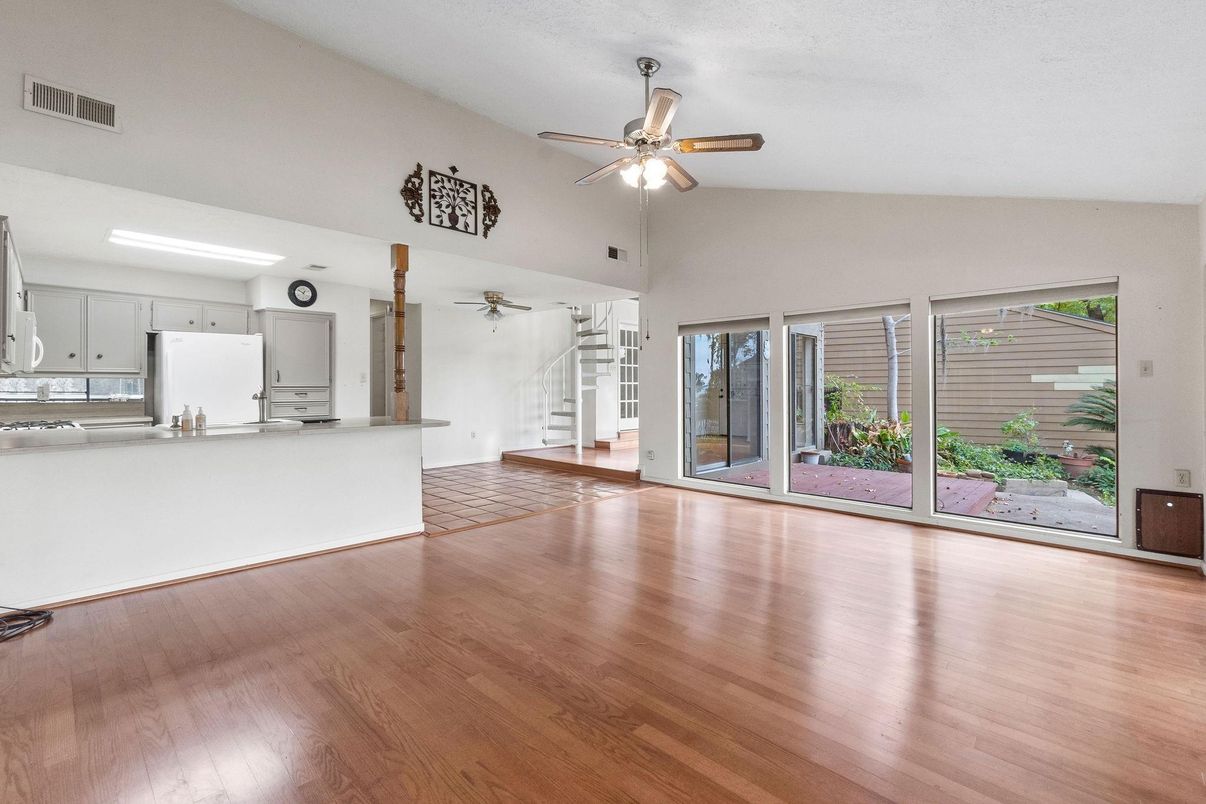 Empty room, Interior, Kitchen, Wood Texture Flooring