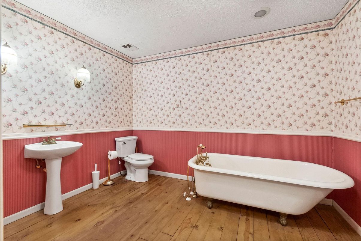 Bathroom, Free Standing Baths, Interior, Wood Texture Flooring