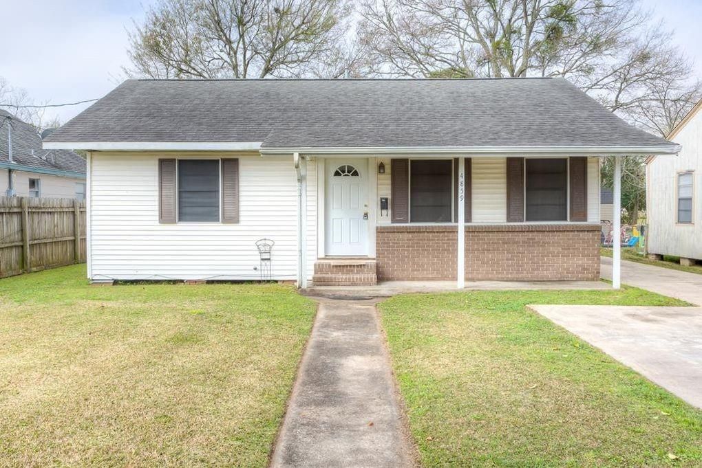 Backyard, Exterior, Facade, Cape Cod