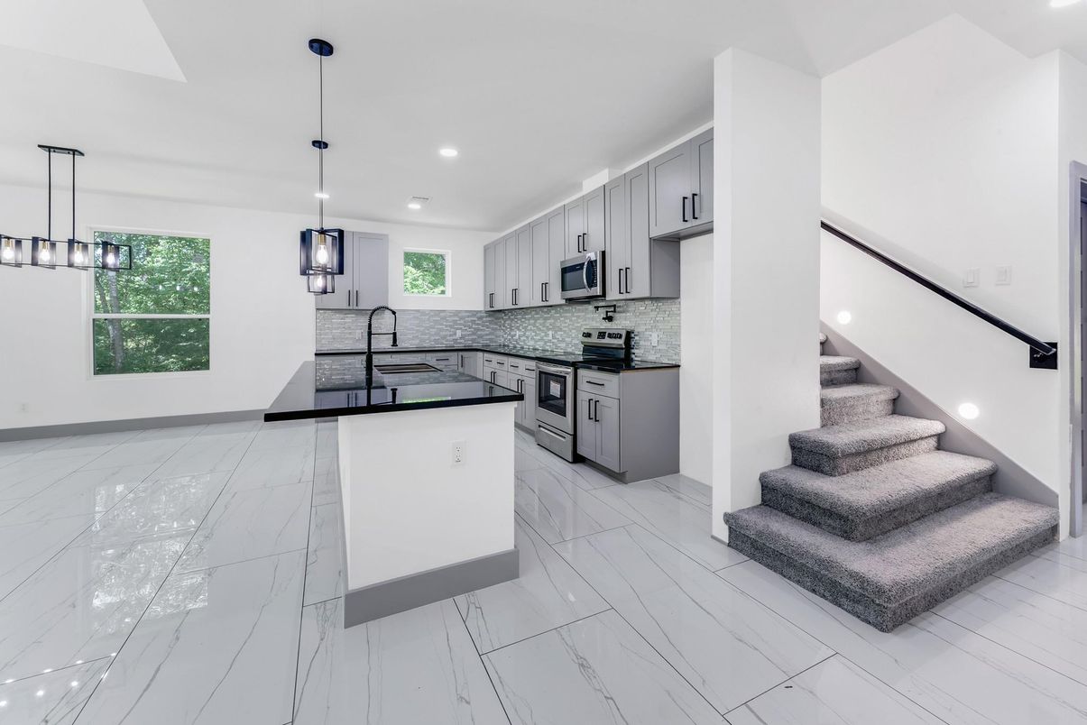 Interior, Kitchen, Marble, Pendant Lights, Recessed Lighting