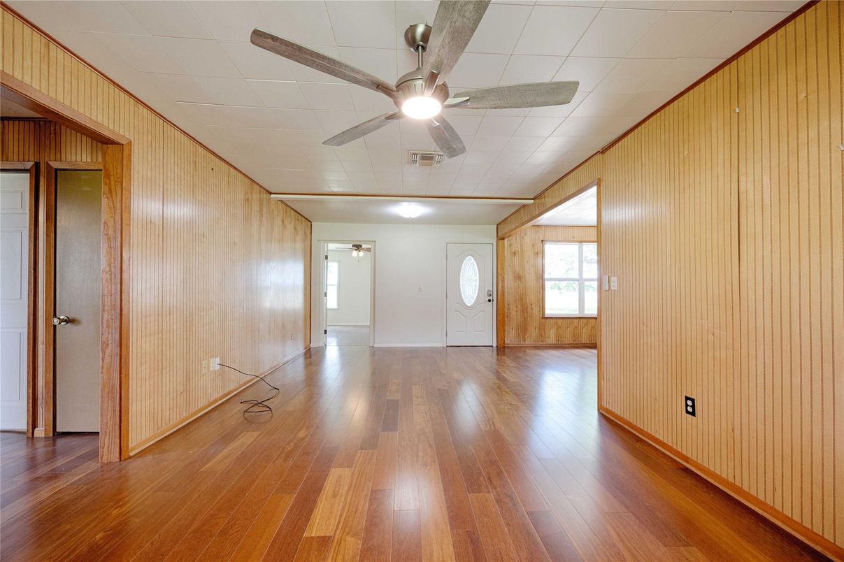 Empty room, Interior, Wood Texture Flooring, Wooden Walls