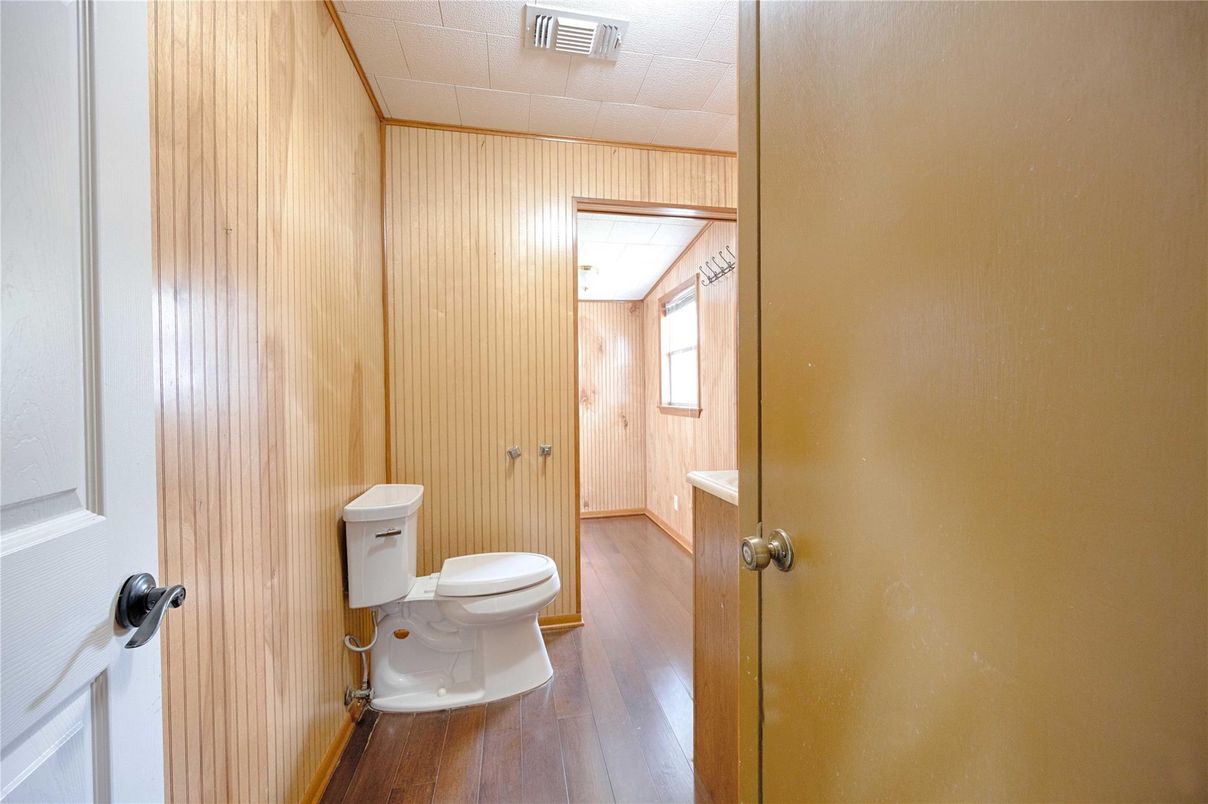 Bathroom, Interior, Wood Texture Flooring, Wooden Walls