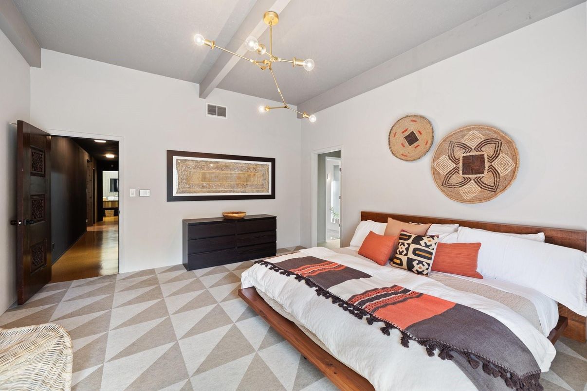 Bedroom, Interior, Pendant Lights