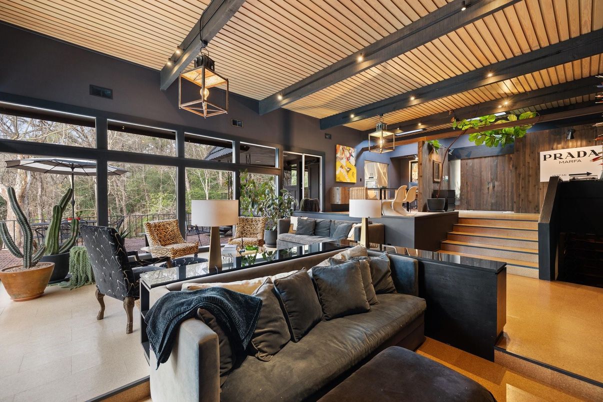 Dining room, Interior, Living room, Pendant Lights, Wooden Ceilings, Wooden Walls