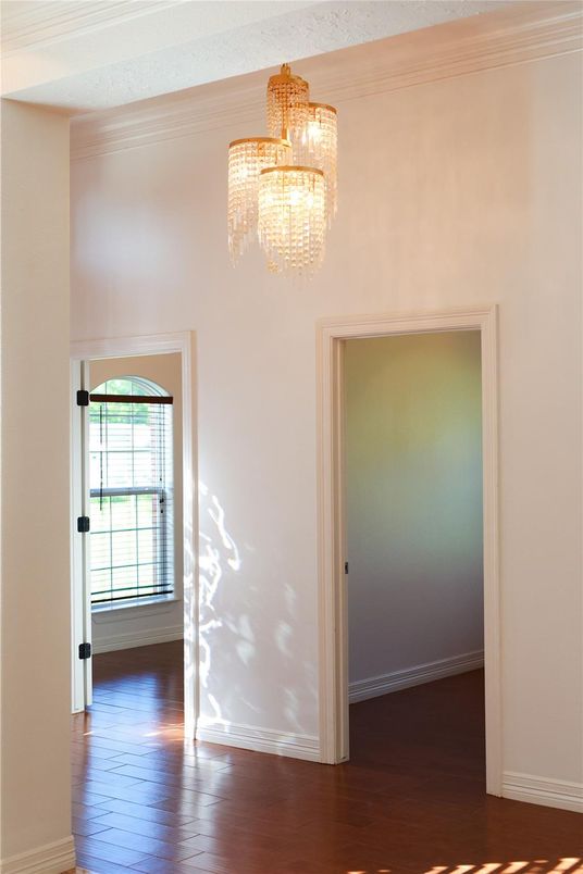 Chandelier, Empty room, Interior, Wood Texture Flooring