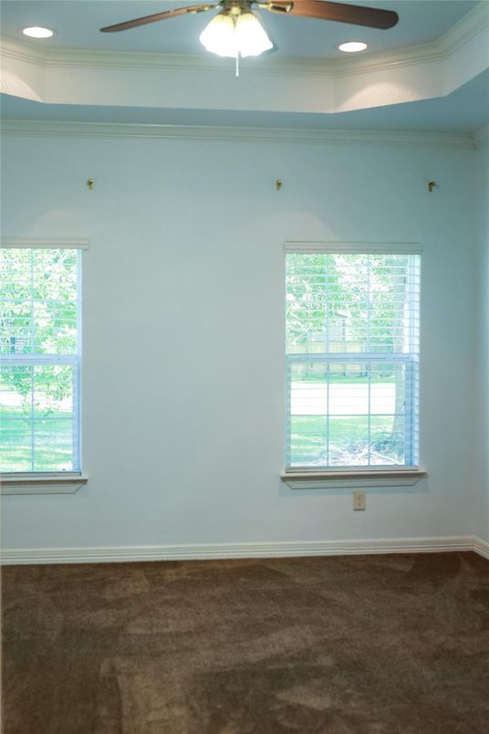 Empty room, Interior, Recessed Lighting