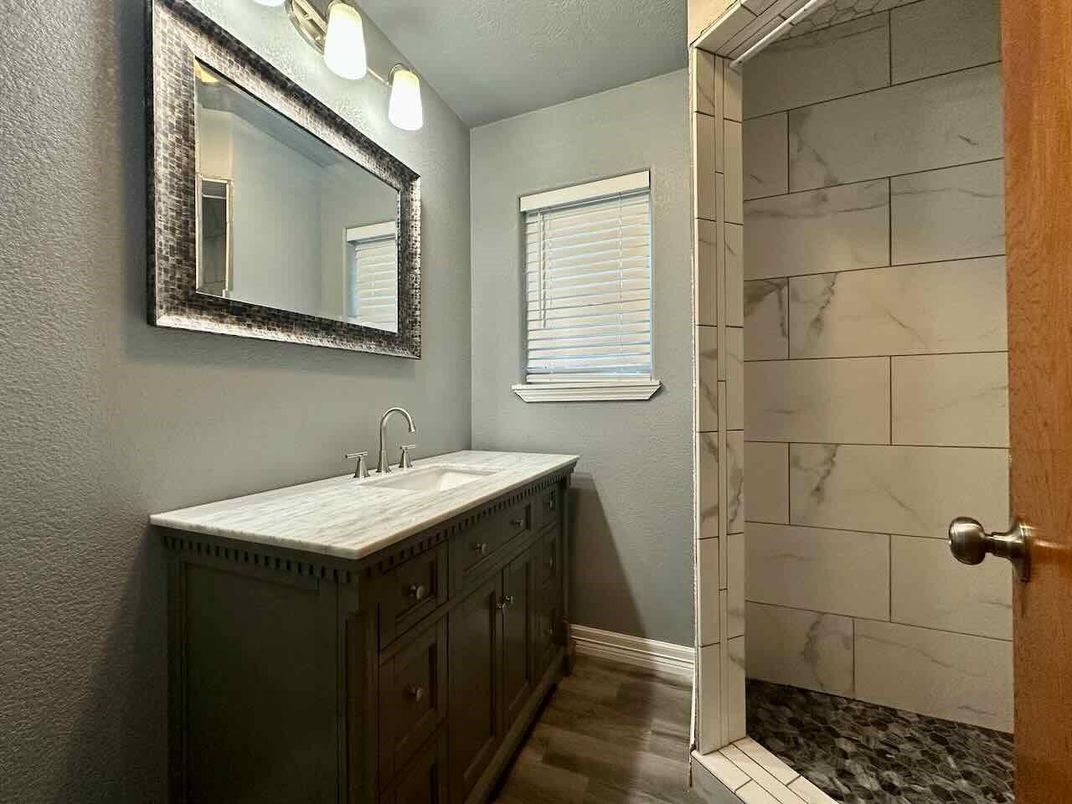 Bathroom, Interior, Marble Walls