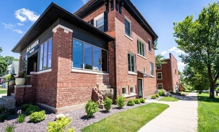 Exterior, Facade, Brick Facade, Rowhouse