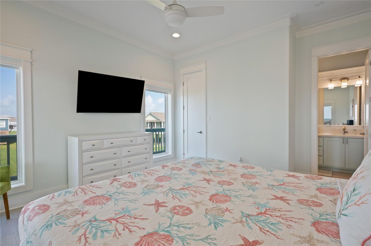 Bathroom, Bedroom, Interior, Recessed Lighting